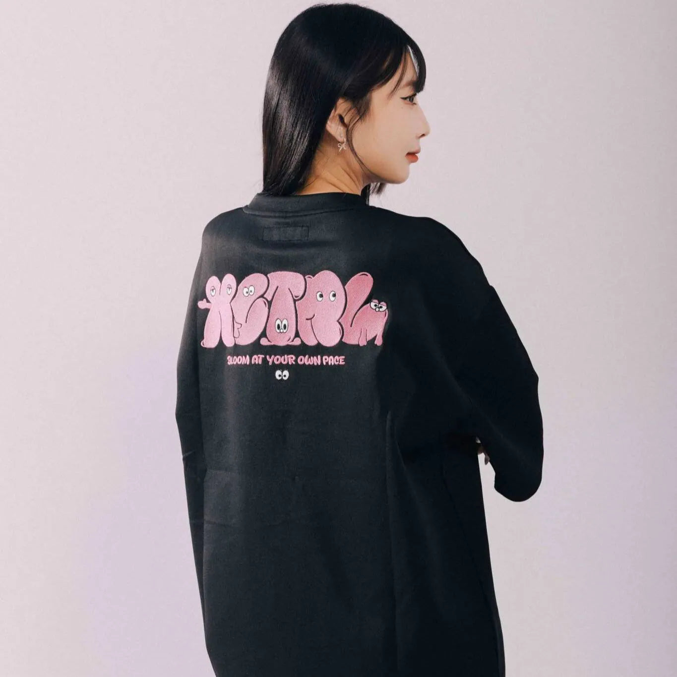 XCTRL Flowing with Freedom Oversize Shirt - Black